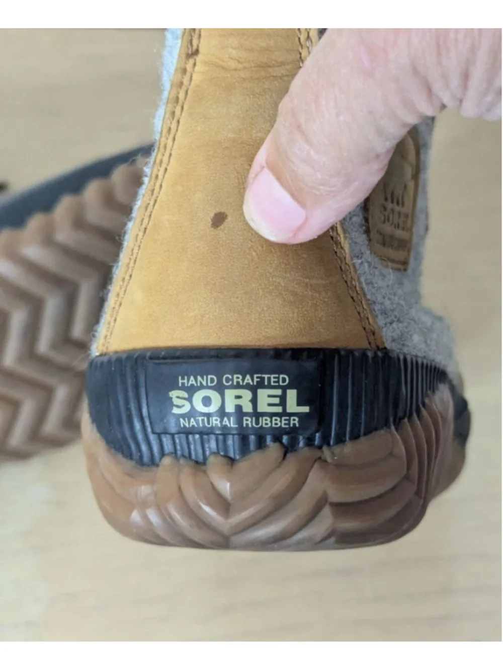 Women's Sorel Winter & Rain Boots 8.5 Gray Brown Waterproof